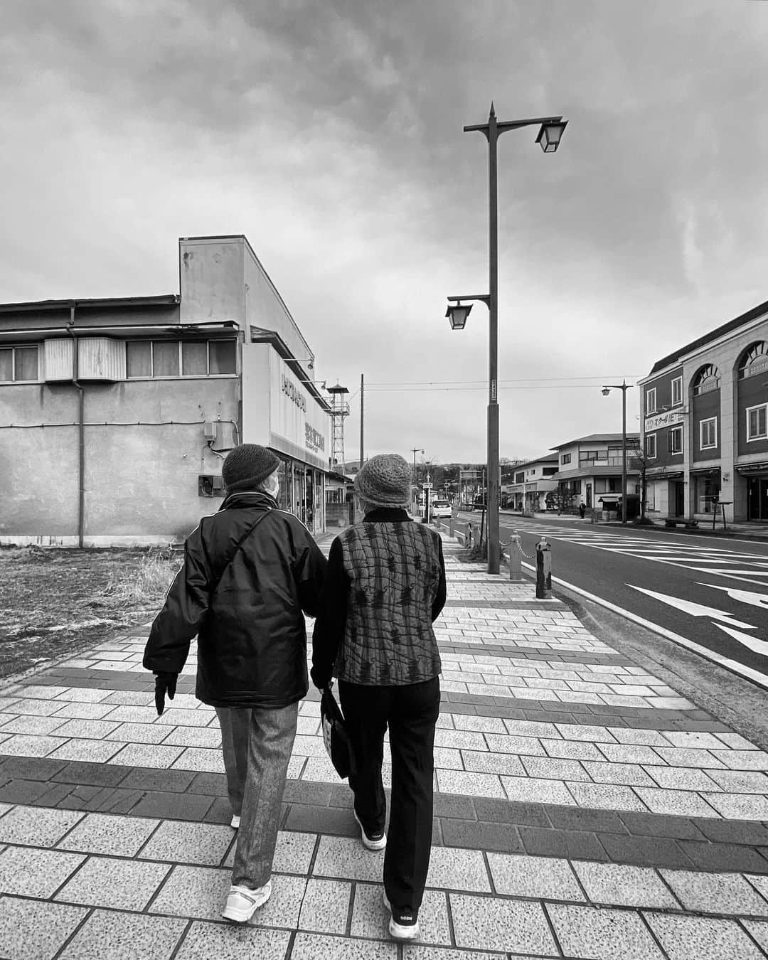 宍戸開さんのインスタグラム写真 - (宍戸開Instagram)「#nikon #streetphotography #storyofthestreet #streetofkanagawa #streetcinematography #kaishishido #iphone11pro #photography #photographer #photooftheday #companytank #bplus」2月12日 13時26分 - kaishishido