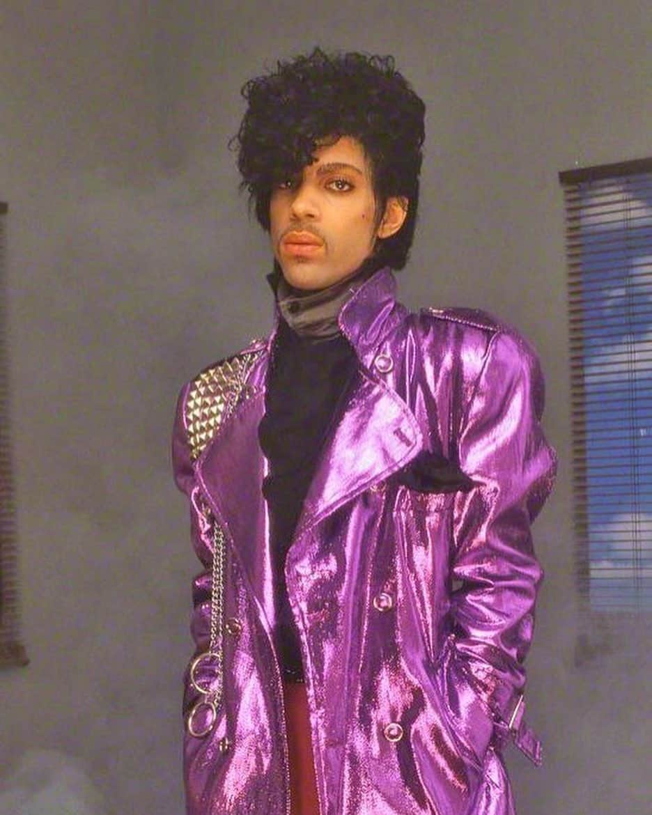 JONTE’のインスタグラム：「The influence @prince  #tbt  Disclaimer: Last pic is an edit but would be a ke if he did wear the dress.」