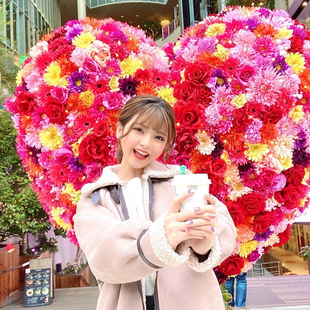 岩永由里奈のインスタグラム：「はい、どーぞ💁‍♀️💜💖」