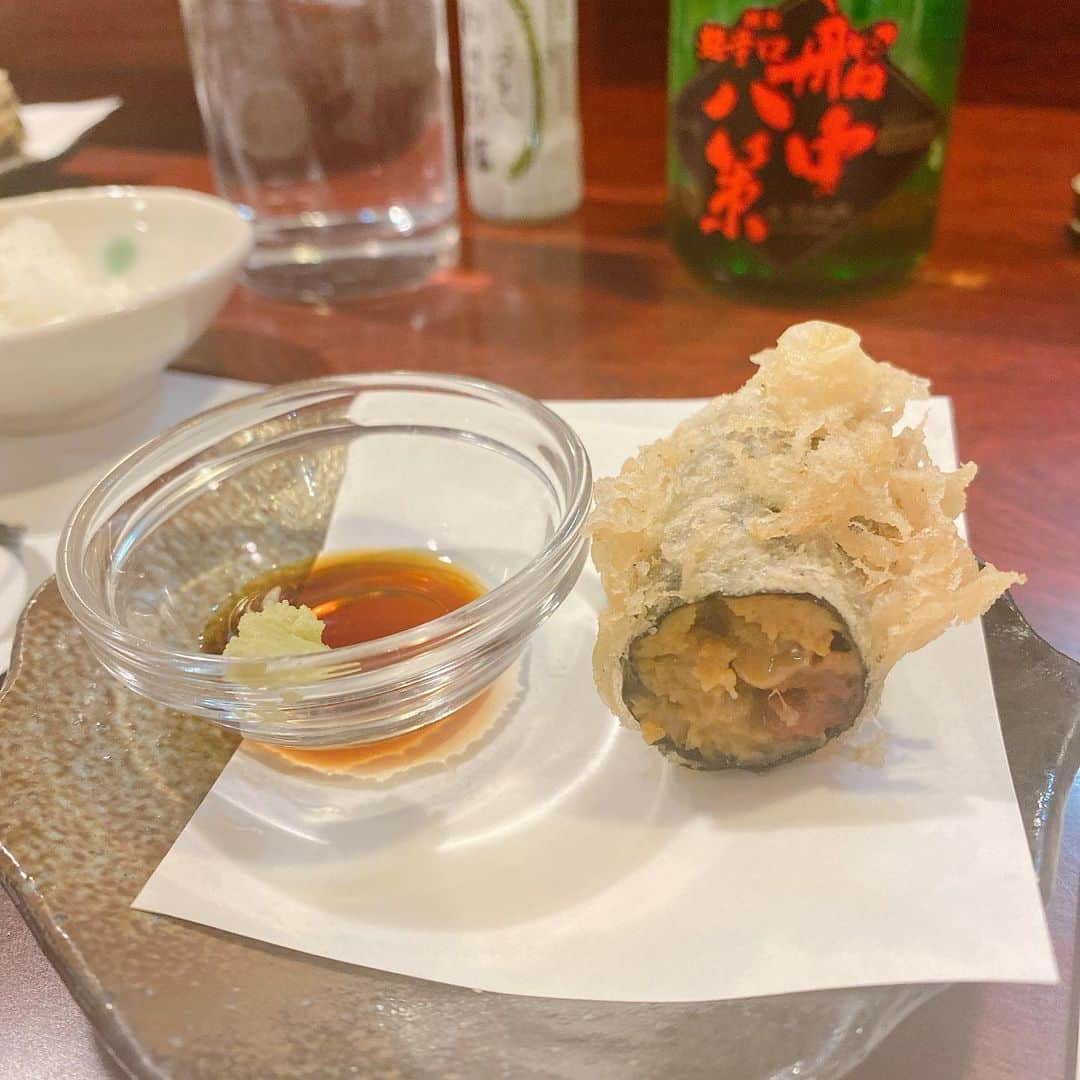 金巻ともこさんのインスタグラム写真 - (金巻ともこInstagram)「カウンター天ぷら食べたかったんだよー！！！ #天ぷら #おそとごはん金巻 #つな八 #つな八総本店」2月12日 14時46分 - tomotomoco