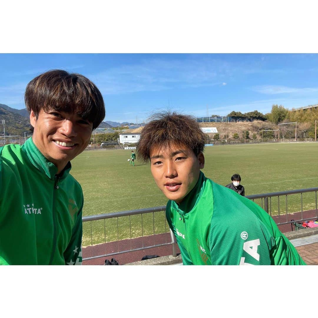 小池純輝さんのインスタグラム写真 - (小池純輝Instagram)「. 12人目はユウヤ✨ 新加入選手⚽️ キョウタ、リョウガと同じ明治大学出身のGK😊 足元の技術がしっかりしていてビルドアップ能力が高い！！ ユアンが宿泊施設の売店で毎日おごってもらってるらしい。笑 . #長沢祐弥 #jleague #jリーグ #東京ヴェルディ #verdy #soccer #football⚽ #football #footballplayer #サッカー #フットボール #サッカー好きな人と繋がりたい #小池純輝 #19 #⚽️ #東京 #tokyo #athleta #足球」2月12日 15時38分 - junki_koike