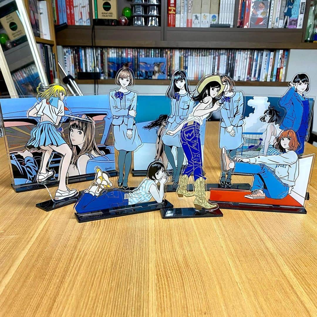 江口寿史さんのインスタグラム写真 - (江口寿史Instagram)「This is a new acrylic stand, one of the products that will go on sale at my exhibition "Kanojo", which will reopen in March 2021.」2月12日 15時40分 - eguchiworks