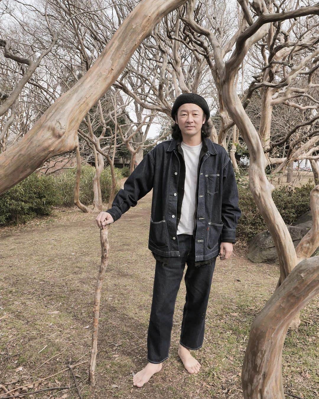 浅野忠信のインスタグラム：「#levisred  @levis_japan  セットアップ大好き」