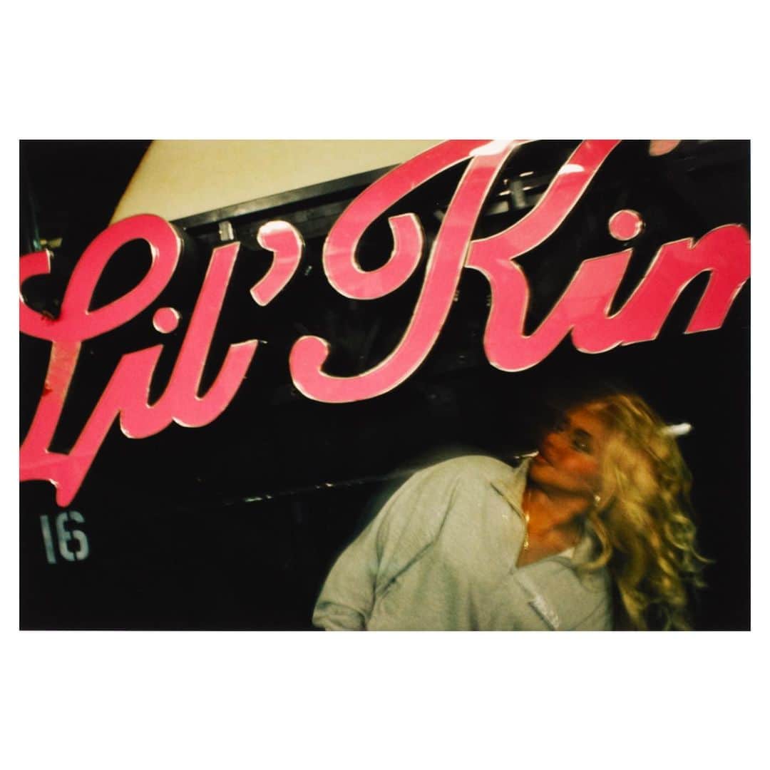 マリオ・ソレンティさんのインスタグラム写真 - (マリオ・ソレンティInstagram)「Lil’ kim  On the #TheNotoriousKim tour 2000 #lilkim  #mariosorrenti #archive」2月12日 15時49分 - mario_sorrenti