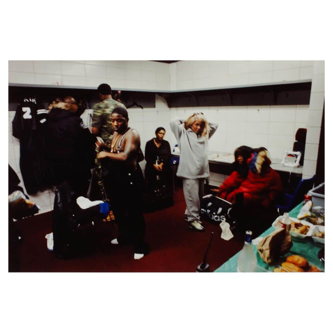 マリオ・ソレンティさんのインスタグラム写真 - (マリオ・ソレンティInstagram)「Lil’ kim  On the #TheNotoriousKim tour 2000 #lilkim  #mariosorrenti #archive」2月12日 15時49分 - mario_sorrenti