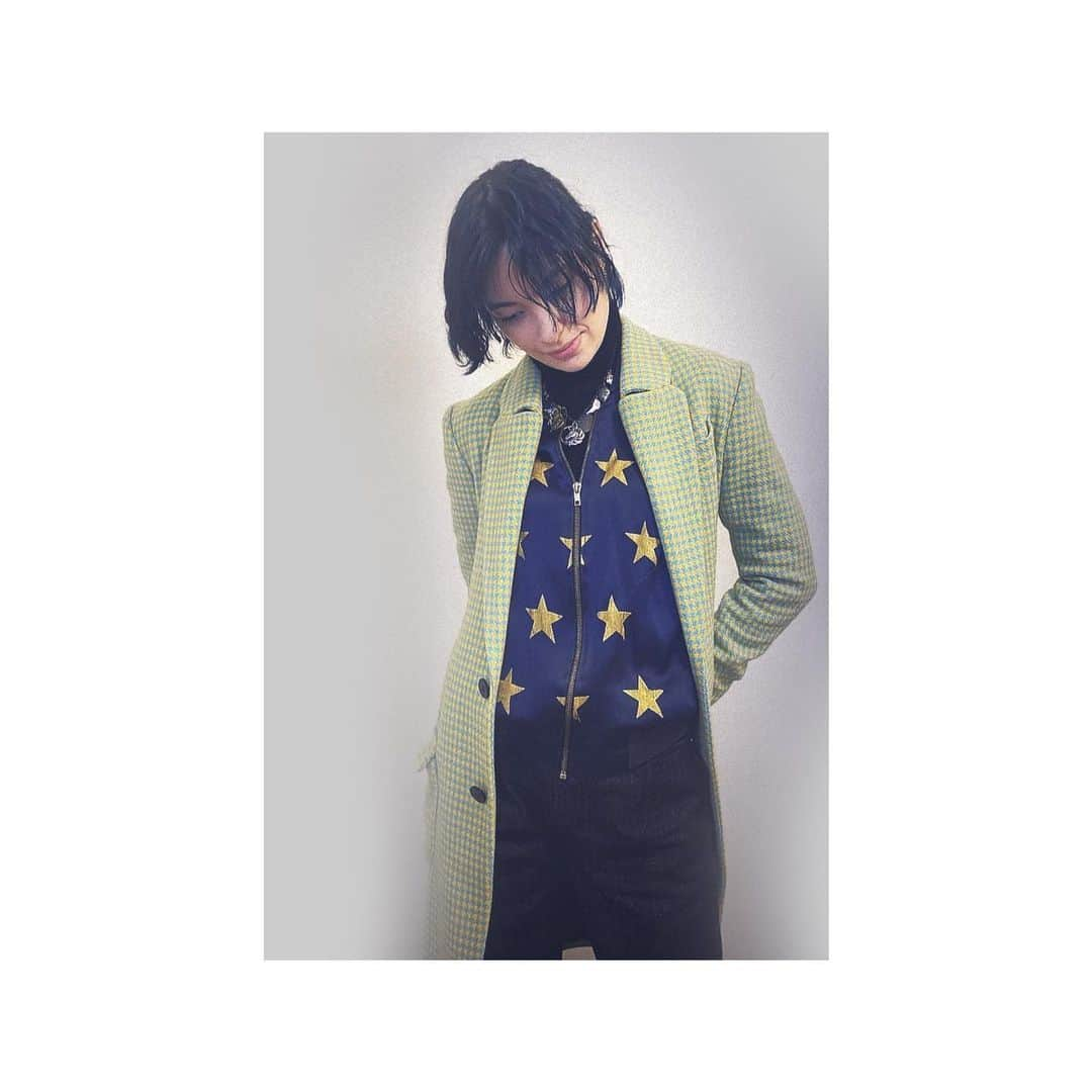 ジュリアン デイヴィッドさんのインスタグラム写真 - (ジュリアン デイヴィッドInstagram)「@whoisrinaohta Rina ⭐️🌟wearing our Lime Bidirectional Houndstooth Wool Coat 📸 @aya_since1998」2月12日 16時08分 - davidjulien