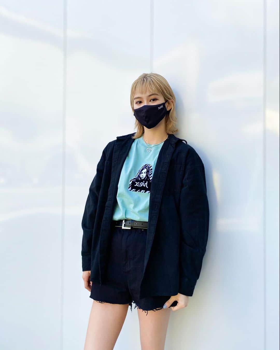 XGIRL_ootdのインスタグラム：「#xgirl_ootd @yunruty 166cm X-girl OSAKA STAFF ・ ------------------------ ・ ▪️ADJUSTABLE FACE MASK ¥1,500+TAX (SIZE :O/S)  ▪️ZEBRA FACE S/S TEE ¥5,000+TAX (SIZE:L)  ▪️5 POCKET HIGH WAIST SHORT PANTS ¥9,000+TAX (SIZE : M) ・ ------------------------ #xgirl #xgirljp #xgirlus」