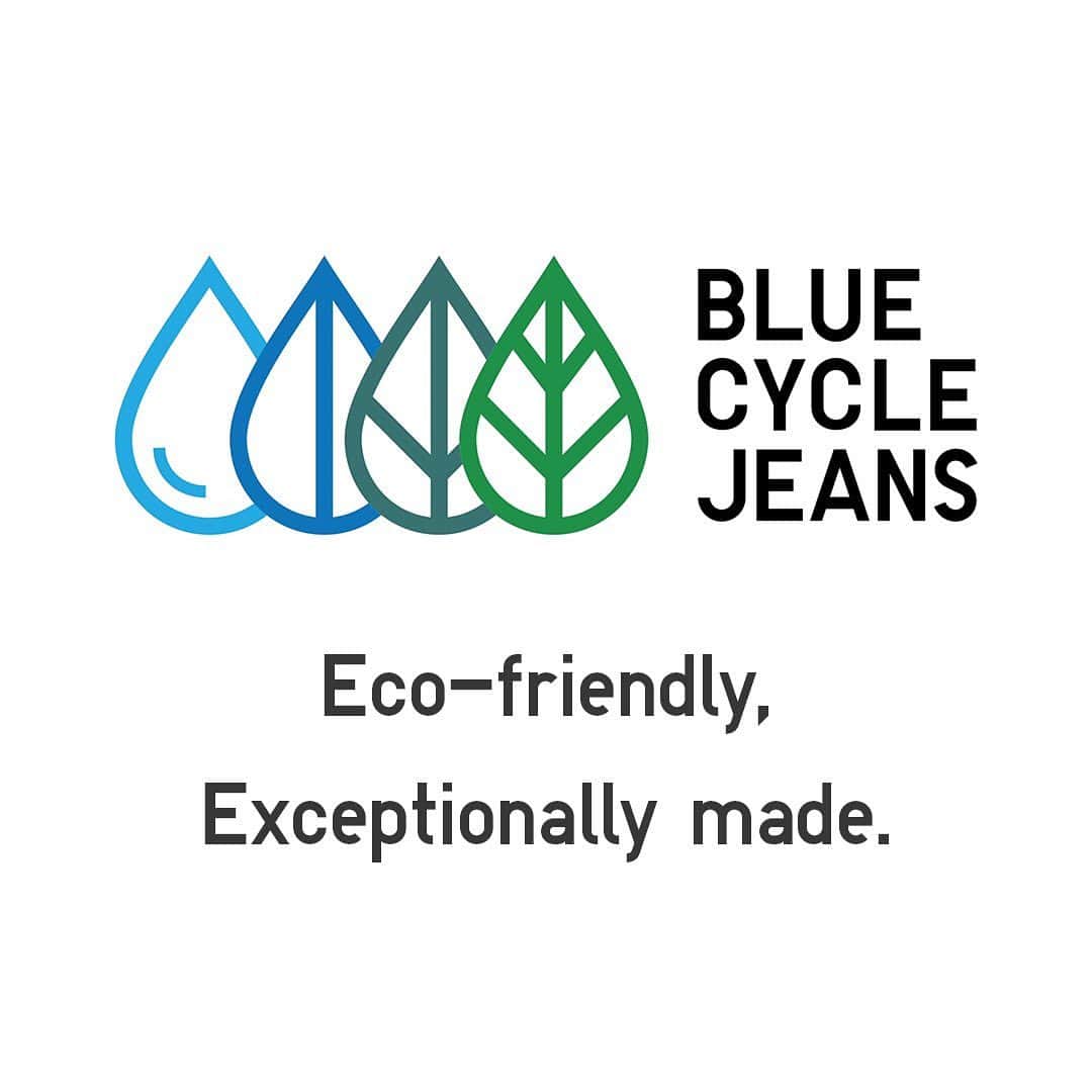 UNIQLO UKさんのインスタグラム写真 - (UNIQLO UKInstagram)「We have developed a new way to make jeans. An industry game changer – #BlueCycle eliminates the need for large amounts of water and manual labor. Swipe left to see how. BlueCycle is a huge step forward in sustainability ―and it's just the beginning.   #UNIQLOSustainability #UNIQLO #LifeWear」2月13日 3時09分 - uniqlo_uk