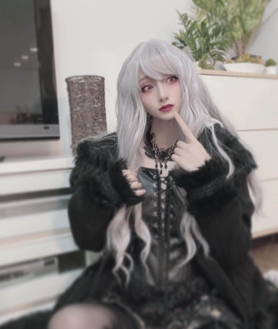 のインスタグラム：「. . 闇深そうね。 . #ゴスロリ #病みメイク」