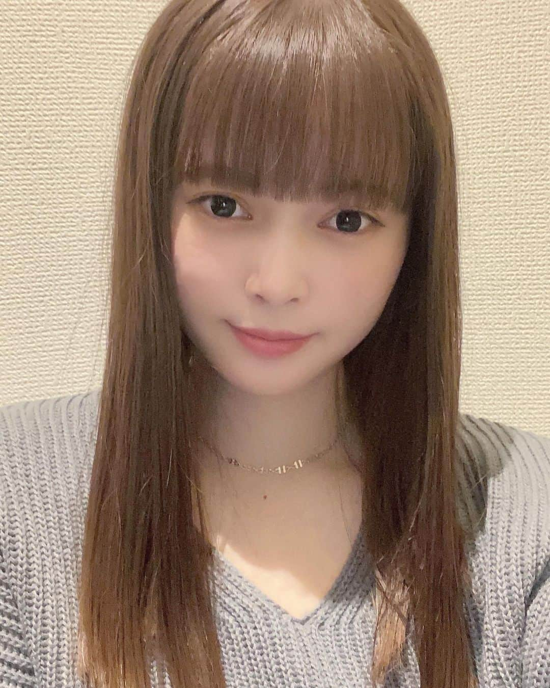 松岡花佳さんのインスタグラム写真 - (松岡花佳Instagram)「新しい髪〜🕊🕊🕊🤍」2月12日 19時59分 - hanakamatsuoka