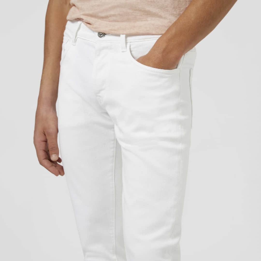 ドンダップのインスタグラム：「Spring essential: our Sartoriale slim-fit in bull denim. White, of course. #DondupMan #DondupSS21」