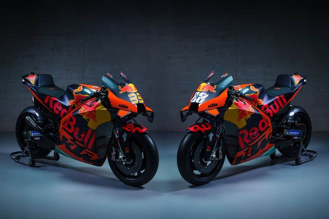 MotoGPさんのインスタグラム写真 - (MotoGPInstagram)「How big a threat could this bike be in 2021? 🔥 Check out the new KTM RC16 from every angle! 👌 #MotoGP #Motorsport #Motorcycle #Racing」2月12日 20時00分 - motogp