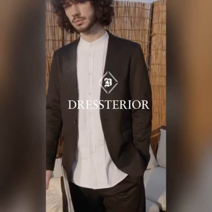 DRESSTERIOR_MEN_ドレステリアのインスタグラム：「﻿ 【DRESSTERIOR 21 SS collection】﻿ ﻿ ﻿ ﻿ DRESSTERIORの21ssのコレクションが到着致しました。お店にも順次春のお品物が並び、オンライストアでも春lookをご覧頂けます✨﻿ ﻿ ﻿ DRESSTERIORらしい素材や細やかなディテールに拘ったコレクションをぜひご覧くださいませ。﻿ ﻿ ﻿ ﻿ ﻿ ◼︎jacket﻿ 086-42010 ¥36,300(税込)﻿ ﻿ ﻿ ◼︎trousers﻿ 086-72018 ¥16,500(税込)﻿ ﻿ ﻿ ◼︎shirt﻿ 086-89006 ¥19,800(税込)﻿ ﻿ ﻿ ﻿ ﻿ ﻿ #dressterior﻿ #dressterior_official﻿ #ドレステリア﻿ #21ss﻿ #springcollection﻿ ﻿ ﻿ ﻿ ﻿ ﻿ ﻿ ﻿ ﻿ ▪️dressteriorオフィシャルアカウント﻿ @dressterior_official﻿ ﻿ ▪️メンズ用アカウント﻿ @dressterior_men ﻿ ﻿ ▪️ショッププレスアカウント﻿ @dressterior_shoppress ﻿ ﻿ ▪️World Online Storeアカウント﻿ @world_onlinestore﻿ ﻿ ﻿」
