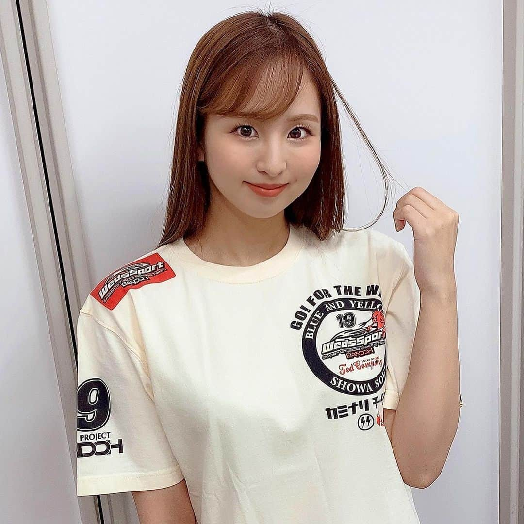 安田七奈さんのインスタグラム写真 - (安田七奈Instagram)「WedsSport BANDOHのグッズ 19号車のチームウェアは 普段着でも着れちゃうオシャレなデザインばかりなので なーちゃとお揃いでぜひ☺️💓  #SUPERGT #tedman  #安田七奈 #なーちゃ #レースクイーン #rq #ラウンドガール #グラビア #グラビアアイドル #グラドル #インスタグラビア #wedssport #bandoh #セクシー #セクシー美女#wedssportracinggals #followme #japanese #japanesegirl #instagood #instalike #photooftheday #팔로우 #얼스타그램 #粉我 #非常好 ⠀ ⠀」2月12日 20時23分 - nana_yasuda