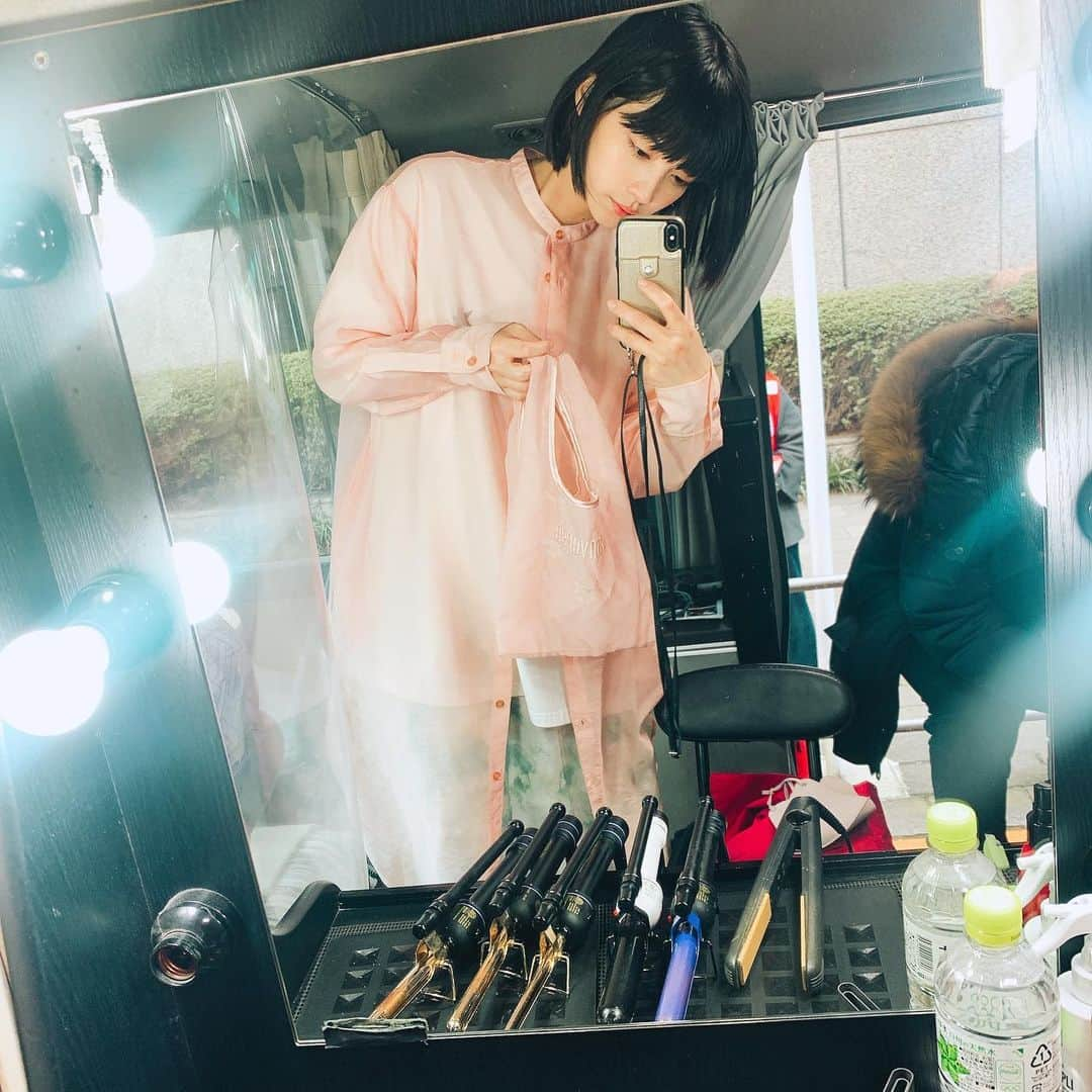 Macoto Tanaka 田中真琴さんのインスタグラム写真 - (Macoto Tanaka 田中真琴Instagram)「. 春の匂いが先日した！！！！ 春服撮影したよ🌸💓🤍 久しぶりに千原さんにも会えた🙌🏻☺️ @thechihara」2月12日 20時41分 - mac0tter