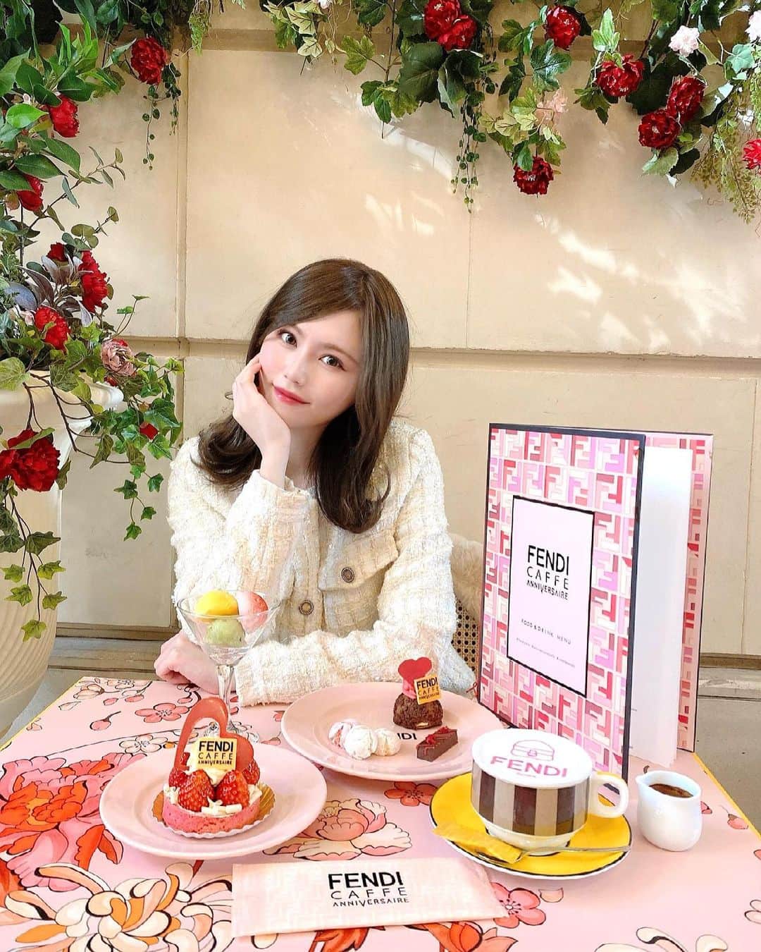 込山榛香のグルメインスタ