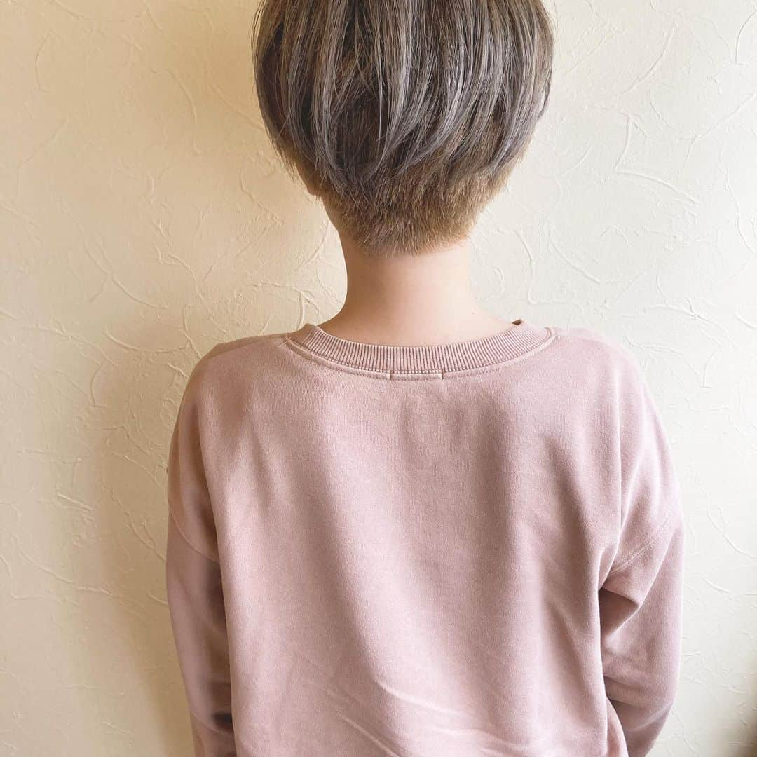 kingmetal23 ヘアアレンジさんのインスタグラム写真 - (kingmetal23 ヘアアレンジInstagram)「皆様こんばんは😊  サロンスタイルになります😊  #ヘアアレンジ#美容師 #美容院#神戸#美容室#ロカリ#兵庫#三宮#元町#トアウエスト#栄町#姫路#垂水#三田#西宮#神戸美容室#アントテン#antten#簡単アレンジ#ヘアアレンジ解説 #簡単ヘアアレンジ #アレンジ解説 #ロカリヘア#updo#大人かわいい#ボブ」2月12日 21時06分 - kingmetal23