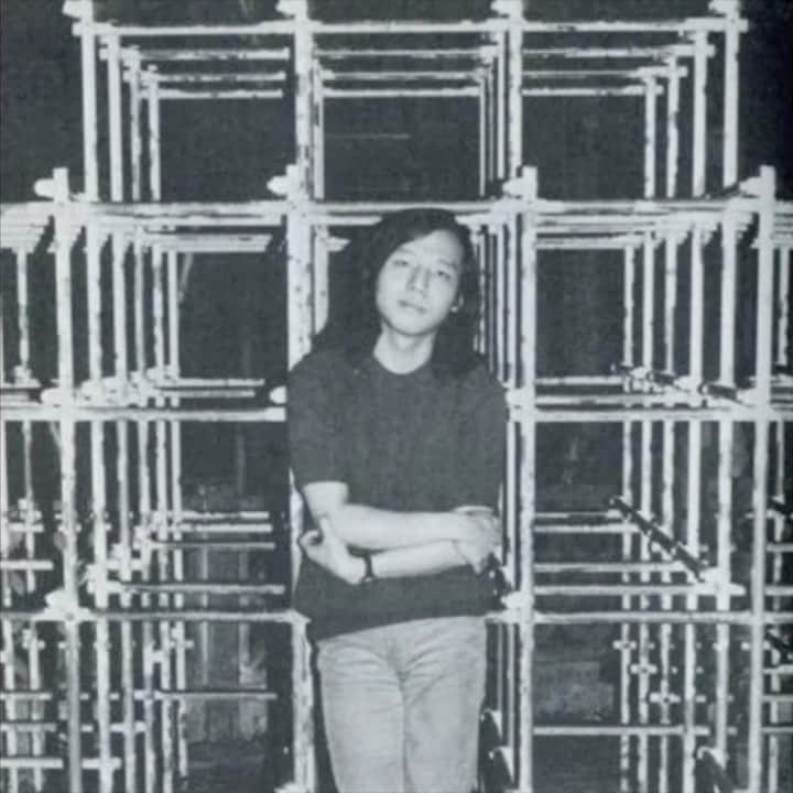 荒井 結生 Yuki Araiのインスタグラム：「「HOT SHOT」山下達郎 (Live at Hayama Marina 1980)  Hot Shot 一撃で仕留めてやるから Hot Shot 人生を楽しんでおきな 今のうち 茶番は終わり 時は今来た 頭を狙い 引き金を引き 殺す！  作詞:吉田美奈子 作曲:山下達郎  山下達郎(Vo,Gt.) 青山純(Dr.) 伊藤広規(Ba.) 椎名和夫(Gt.) 難波弘之(Key.) 土岐英史(Sax.) 和田夏代子(Cho.) 鈴木宏子(Cho.)」