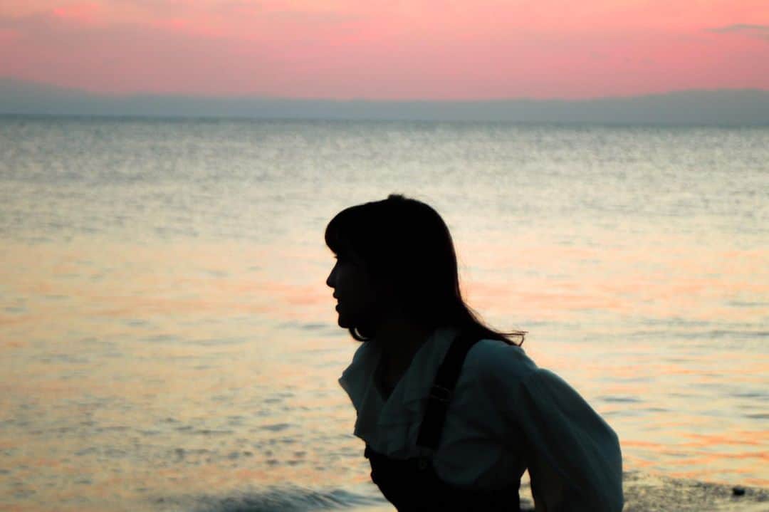渥美友里恵のインスタグラム：「🦭 夕暮れ時〜キレイだった✨  #dusksky」