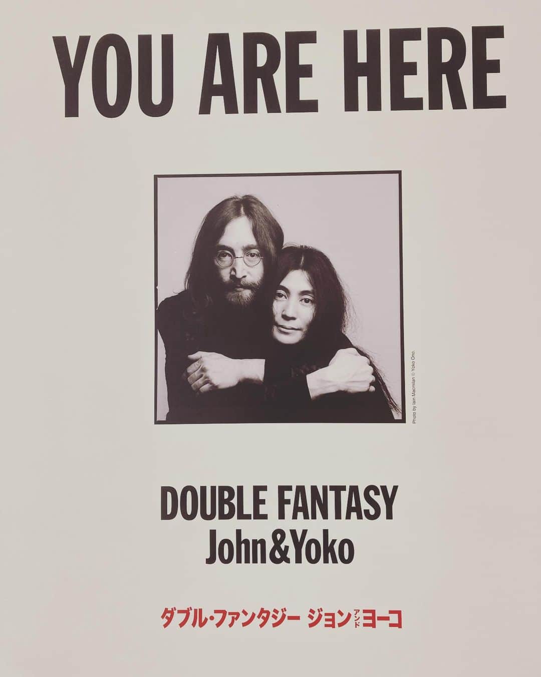 tomiさんのインスタグラム写真 - (tomiInstagram)「去年の話ですが「DOUBLE FANTASY - John & Yoko（ダブルファンタジー -ジョン＆ヨーコ）」へ行ってきました。 本当にとんでとなく素敵な展示でしたが、冒頭にあったオノヨーコの言葉に物凄く感銘を受けました。 出口まで来たけど入り口に戻って撮って残した言葉。 人生の中で大切な人を感じる瞬間はとても大事だと思います。 家族、友人、恋人、先輩や後輩… 誰かを思って生きることが周りに回って自分の人生を救っていたりすることもある、そんなこと強くを感じる空間でした。  #doublefantasy」2月12日 21時15分 - tomi_necostagram