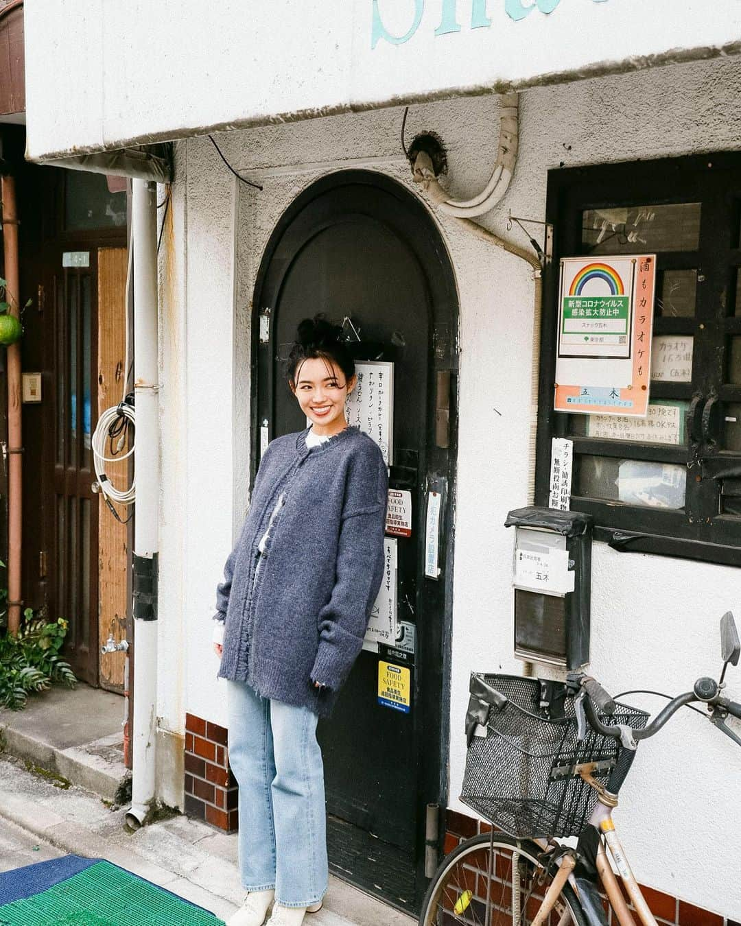 山口乃々華さんのインスタグラム写真 - (山口乃々華Instagram)「金曜日です。平日が終わりました。 お疲れさまでした😏 ののペディア〜心の記憶〜 アザーショットから」2月12日 21時31分 - yamaguchi_nonoka_official