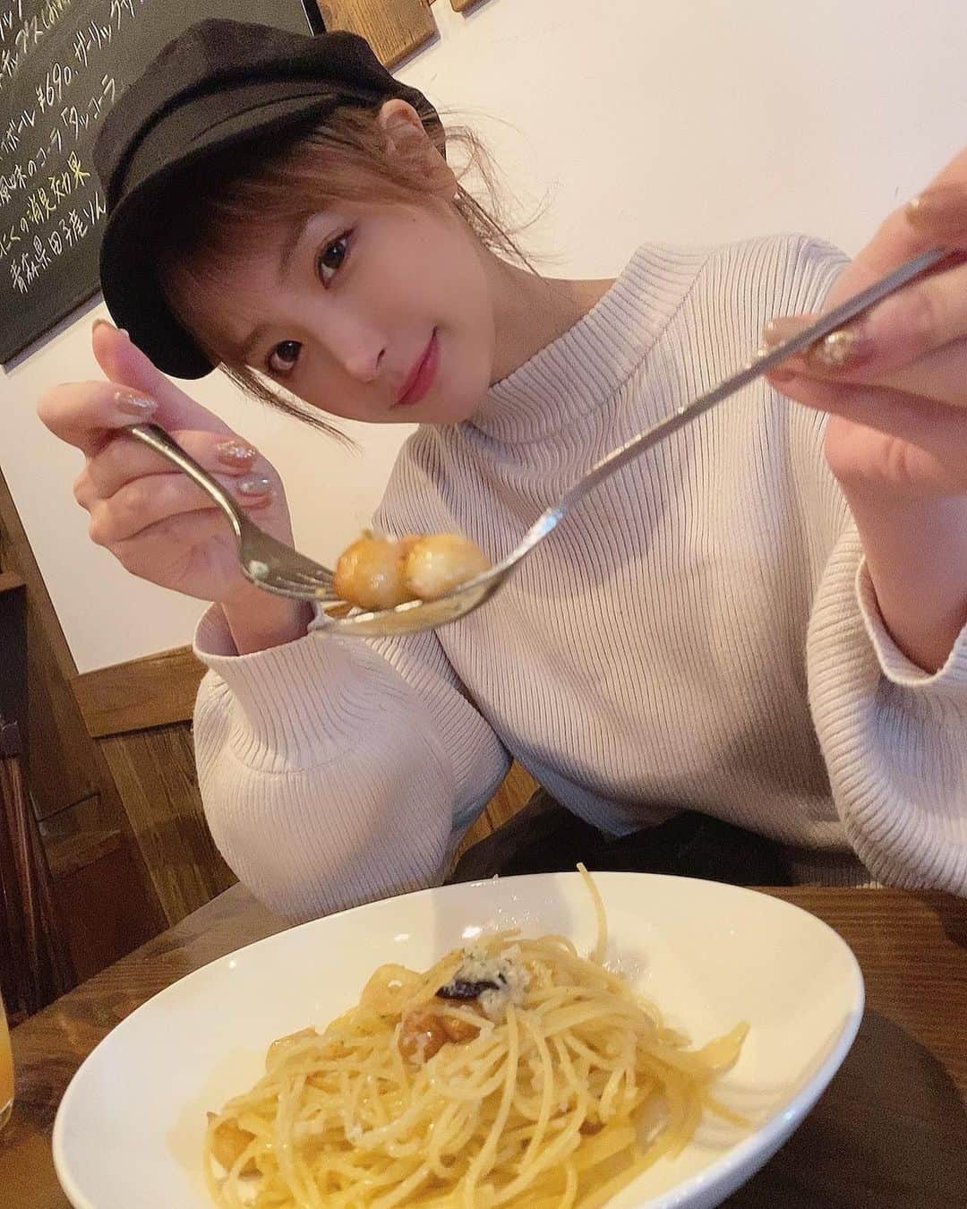 桃乃木かなのグルメインスタ