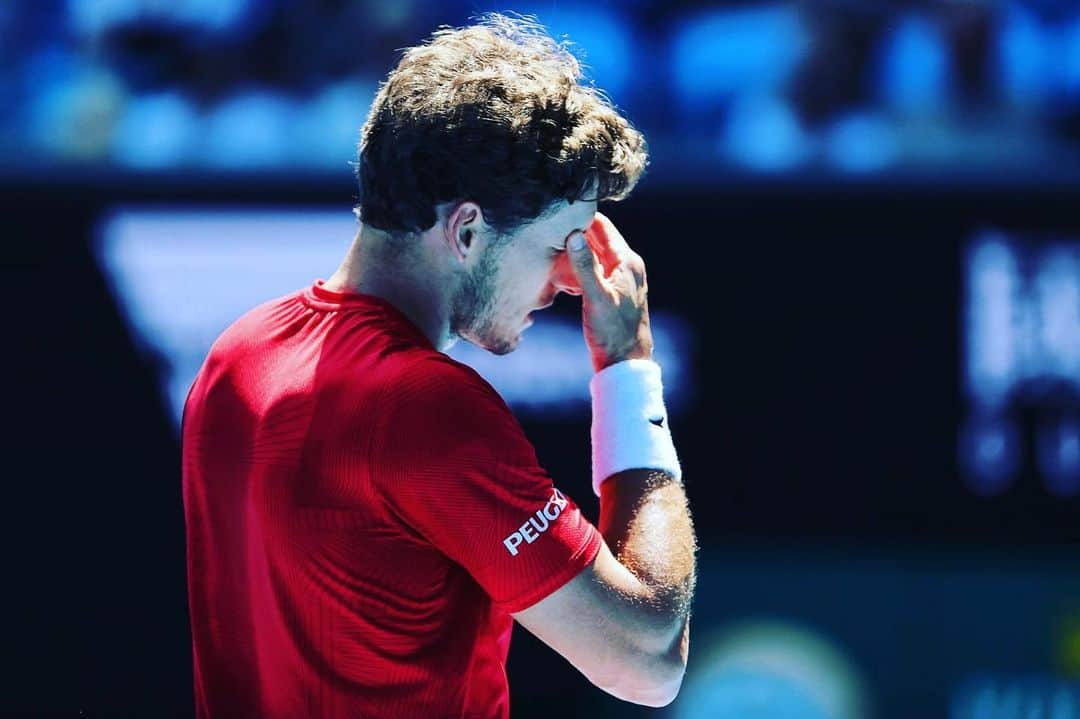 パブロ・カレーニョ・ブスタのインスタグラム：「Ese momento en el que te das cuenta de que tu cuerpo no está bien, otra lesión... Bye bye @australianopen 2021」