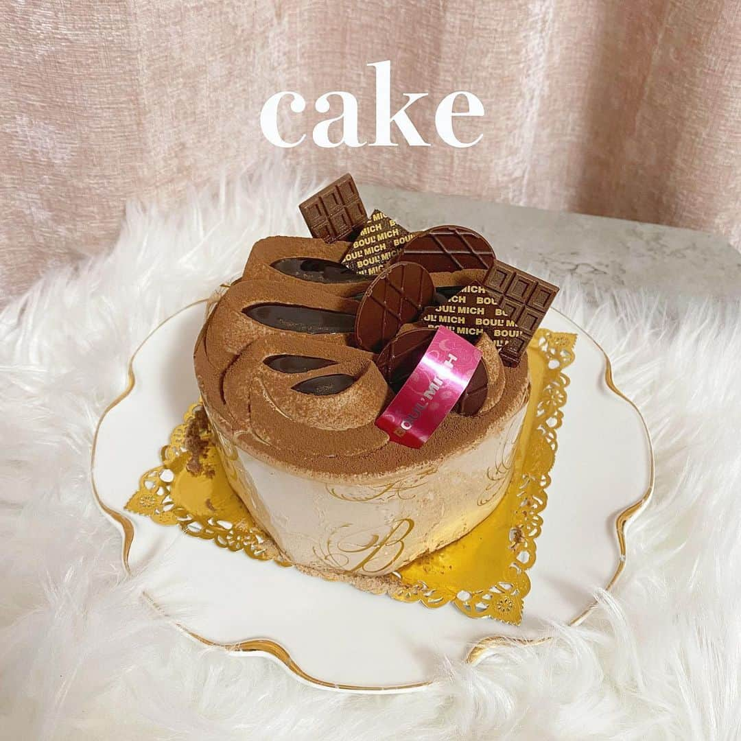 大石 沙南のインスタグラム：「ショートケーキ一択人間が、 気付いたら断然チョコ派に 🎂🍫 . #cake #chocolatecake」