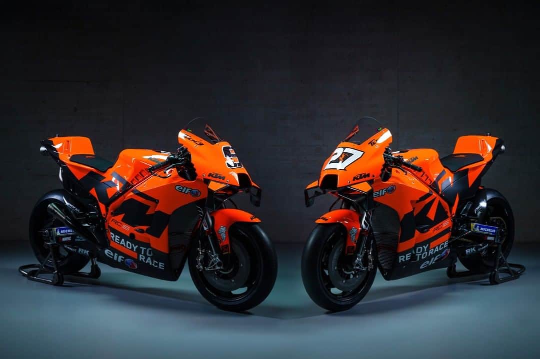 MotoGPさんのインスタグラム写真 - (MotoGPInstagram)「Check out the 2021 KTM RC16 in @tech3racing colours! 🤩 What do you think of their new look? 🔥 #MotoGP #Motorsport #Motorcycle #Racing」2月12日 22時00分 - motogp
