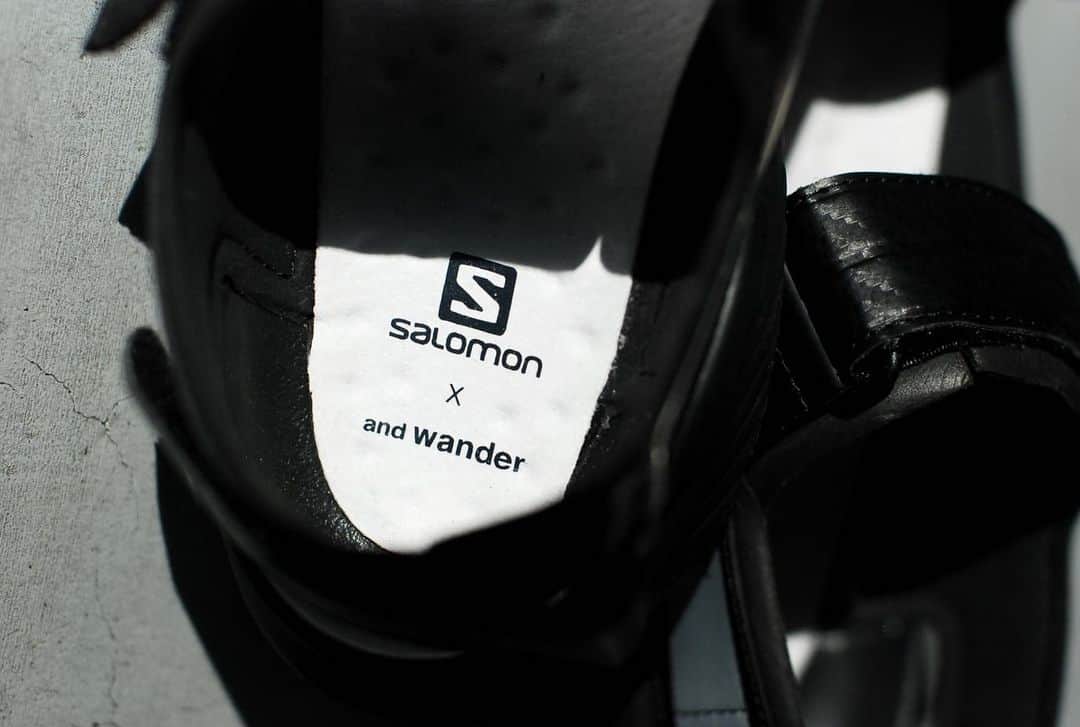 wonder_mountain_irieさんのインスタグラム写真 - (wonder_mountain_irieInstagram)「［#先行予約］*limited and wander × SALOMON  -アンドワンダー × サロモン- "SALOMON SPEEDCROSS SANDALS for and wander" ¥16,500- _ 〈online store / @digital_mountain〉 https://www.digital-mountain.net/shopdetail/000000013256/ _ 【オンラインストア#DigitalMountain へのご注文】 *24時間受付 *14時までのご注文で即日発送 *1万円以上ご購入で送料無料 tel：084-973-8204 _ We can send your order overseas. Accepted payment method is by PayPal or credit card only. (AMEX is not accepted)  Ordering procedure details can be found here. >>http://www.digital-mountain.net/html/page56.html _ #andwander × #SALOMON  #アンドワンダー × #サロモン #SALOMONADVANCED #SALOMONSPORTSTYLE  _ 本店：#WonderMountain  blog>> http://wm.digital-mountain.info/ _ 〒720-0044  広島県福山市笠岡町4-18  JR 「#福山駅」より徒歩10分 #ワンダーマウンテン #japan #hiroshima #福山 #福山市 #尾道 #倉敷 #鞆の浦 近く _ 系列店：@hacbywondermountain _」2月12日 22時36分 - wonder_mountain_