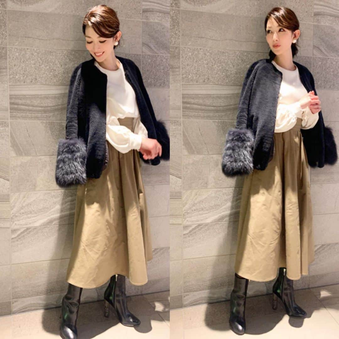 梅野舞さんのインスタグラム写真 - (梅野舞Instagram)「mai's coordinate🎀  ブラックを着ることが多いけど、 カラーも柄も大好き💕 ホワイトは着ると改めて良さを感じる♬ 爽やかだし顔写りも良いから😍  ファッションは楽しい！！  #coordinate#code #ootd#fashion#ファッション#コーディネート#コーデ#ファッションを楽しむ#ホワイトカラー#フレアスカート #ベージュスカート #instagood #instagram #instagramjapan #instafashion」2月12日 22時48分 - mai.umeno