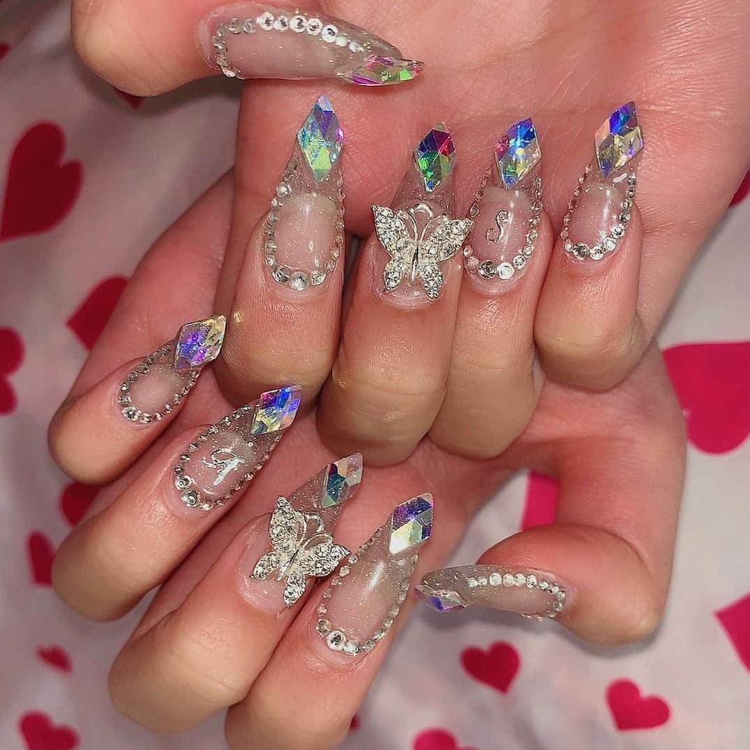 染谷リアナのインスタグラム：「・ この前のねいる💅💗 ・ ・ こんなに短くしたの初めてだったけどキラキラお気に入り💋 ・ ・ #キラキラネイル #ギャルネイル #nail #newnail #gal  #instagood #instagram #instalike」