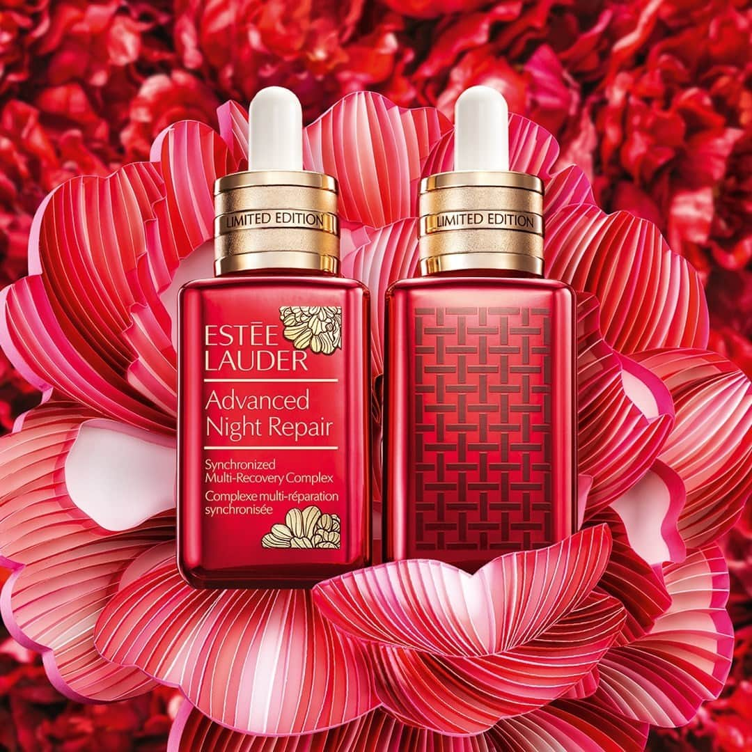 エスティローダーさんのインスタグラム写真 - (エスティローダーInstagram)「Wishing for beautiful skin? Make your skincare dreams come true with our limited edition #AdvancedNightRepair Face Serum, all dressed up in red packaging for the Year of the Ox! 💫 #BloomWithJoy」2月12日 23時00分 - esteelauder