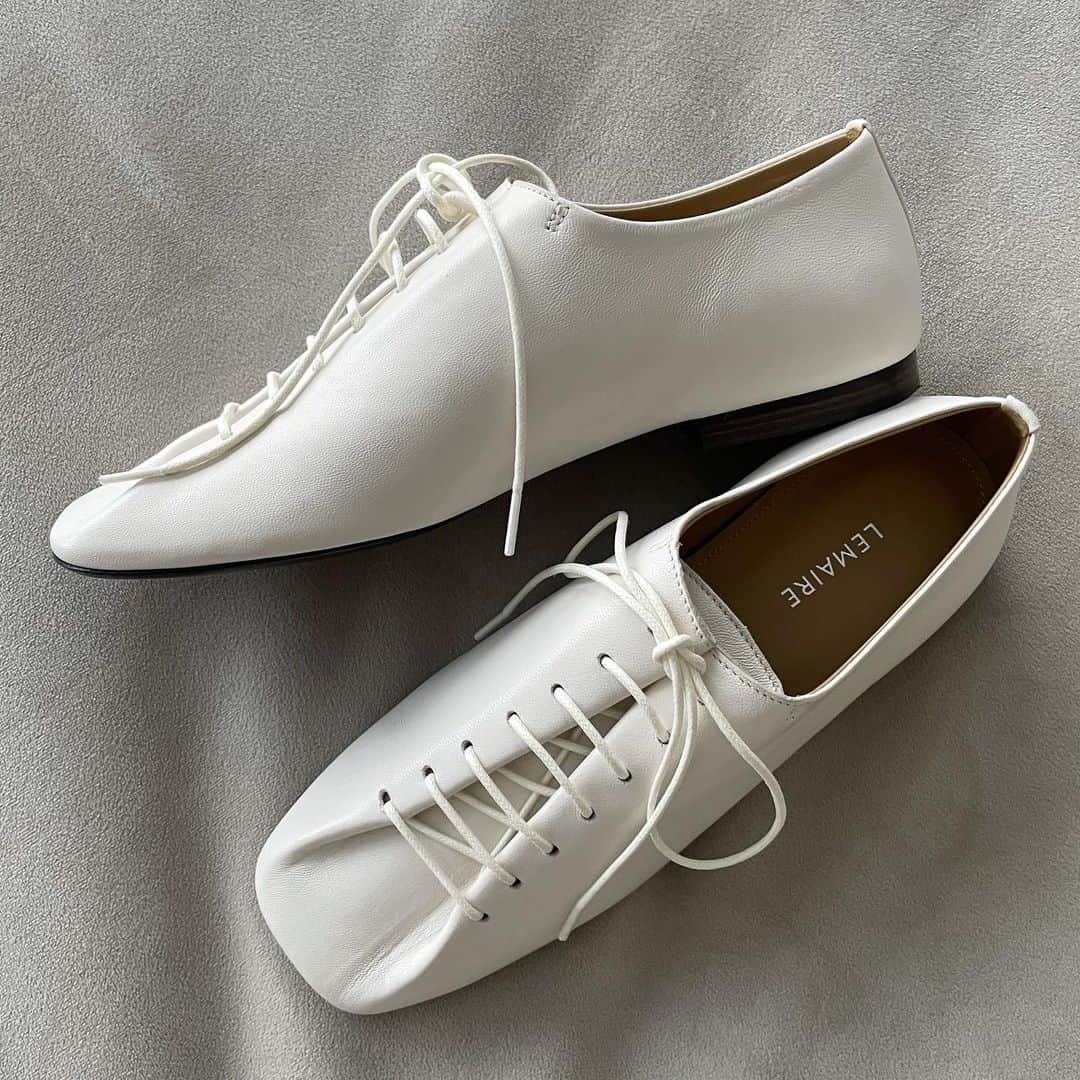大塚良子さんのインスタグラム写真 - (大塚良子Instagram)「Ready for Spring @lemaire_official のオックスフォード🤍   #newin #lemaire #shoes #oxford #春準備」2月12日 23時07分 - ryokokonami