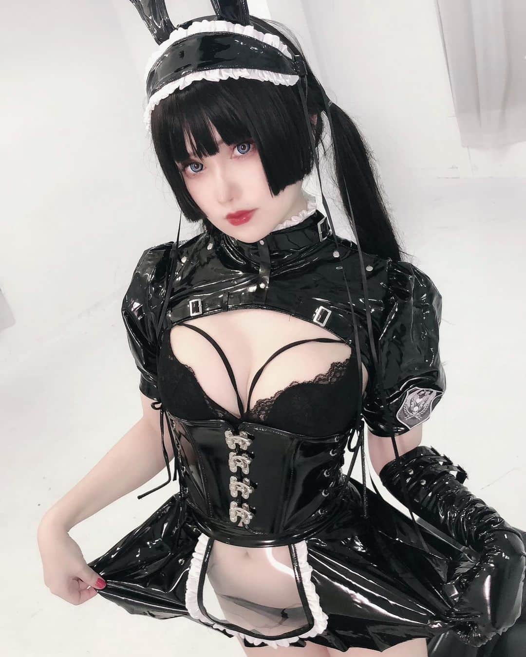 赤木クロのインスタグラム：「🐰🖤   #anime #animegirl #animejapan #animeworld #japan #japanesegirl #日本 #サブカル #漫画 #comic #cos #cosplay #cosplayer #cosplaygirl #cosplayers #コスプレ #コスプレイヤー  #gravure  #lingerie  #일본여자 #코스프레 #그라비아 #角色扮演」