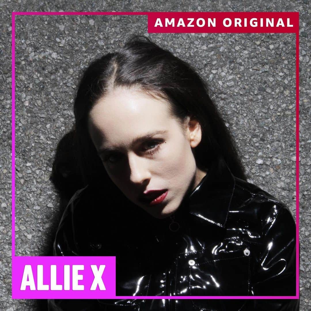 アリー・エックスのインスタグラム：「I recently collaborated with @amazonmusic and recorded an xclusive cover of "It Must Have Been Love", one of my favorite songs EVER by Roxette. Head to the Amazon highlight in my bio to listen now 🖤」