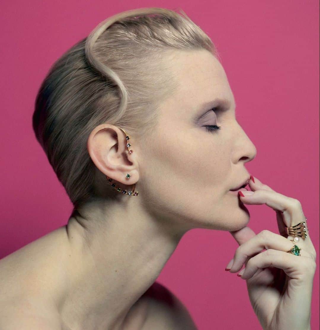 デルフィナデレトレズのインスタグラム：「TB @nadjaauermann by @matthewstoneart for A Magazine Curated by Delfina Delettrez   #delfinadelettrez」