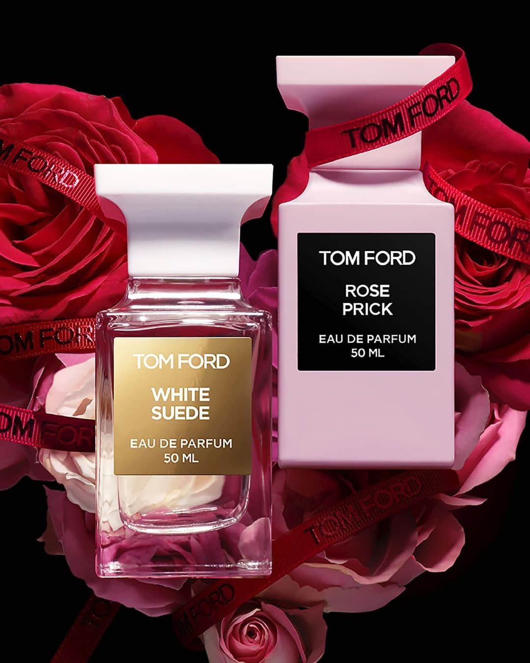 トムフォードさんのインスタグラム写真 - (トムフォードInstagram)「Celebrate the new year in decadent style. Uncover the primal pull of White Suede and the sharp, pristine beauty of Rose Prick. @tomfordbeauty #TOMFORD #PRIVATEBLEND #TFGIFTS」2月12日 23時25分 - tomford