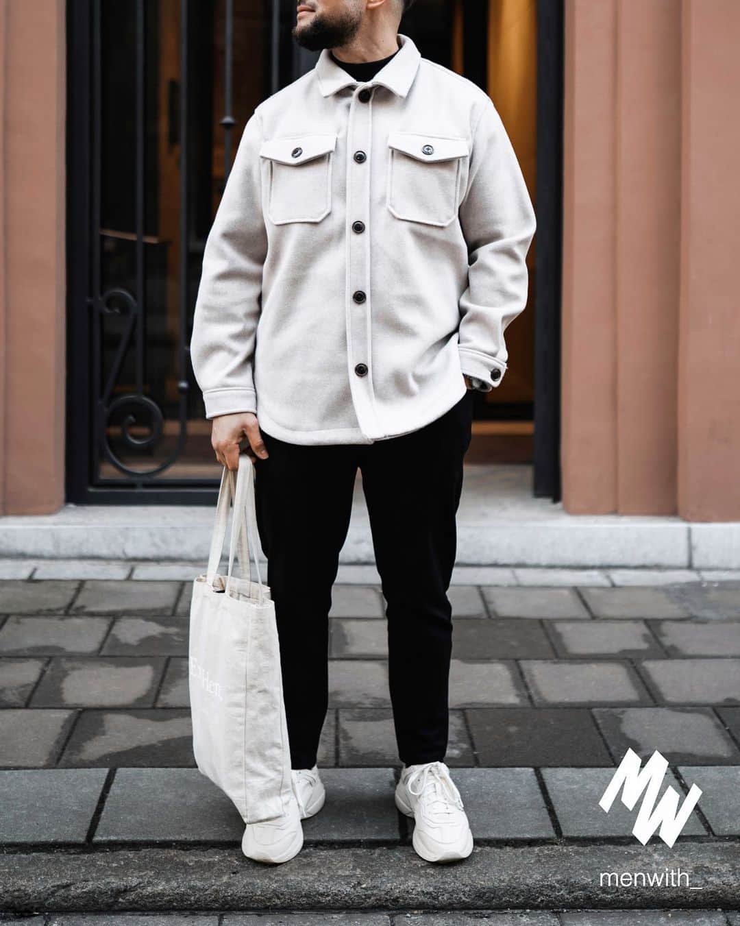 Men Withのインスタグラム：「Very nice photo of our dear friend @gift.mohammed 👌🏽 #menwithstreetstyle」