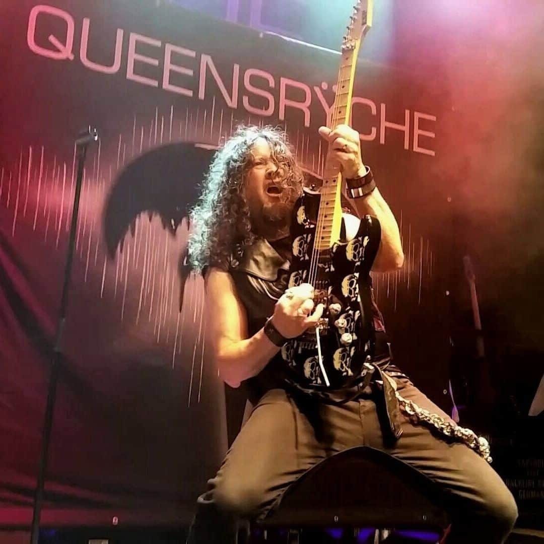 Queensrycheさんのインスタグラム写真 - (QueensrycheInstagram)「#fbf - Michael at Zoetermeer in the Netherlands (photo credit Arthur Gonzales) #queensryche #flashbackfriday #netherlands🇳🇱 #michaelwilton #whip #mastuh #guitarist #guitarplayer #foundingmember #espguitars #bamf #wemissyouall」2月12日 23時59分 - queensrycheofficial