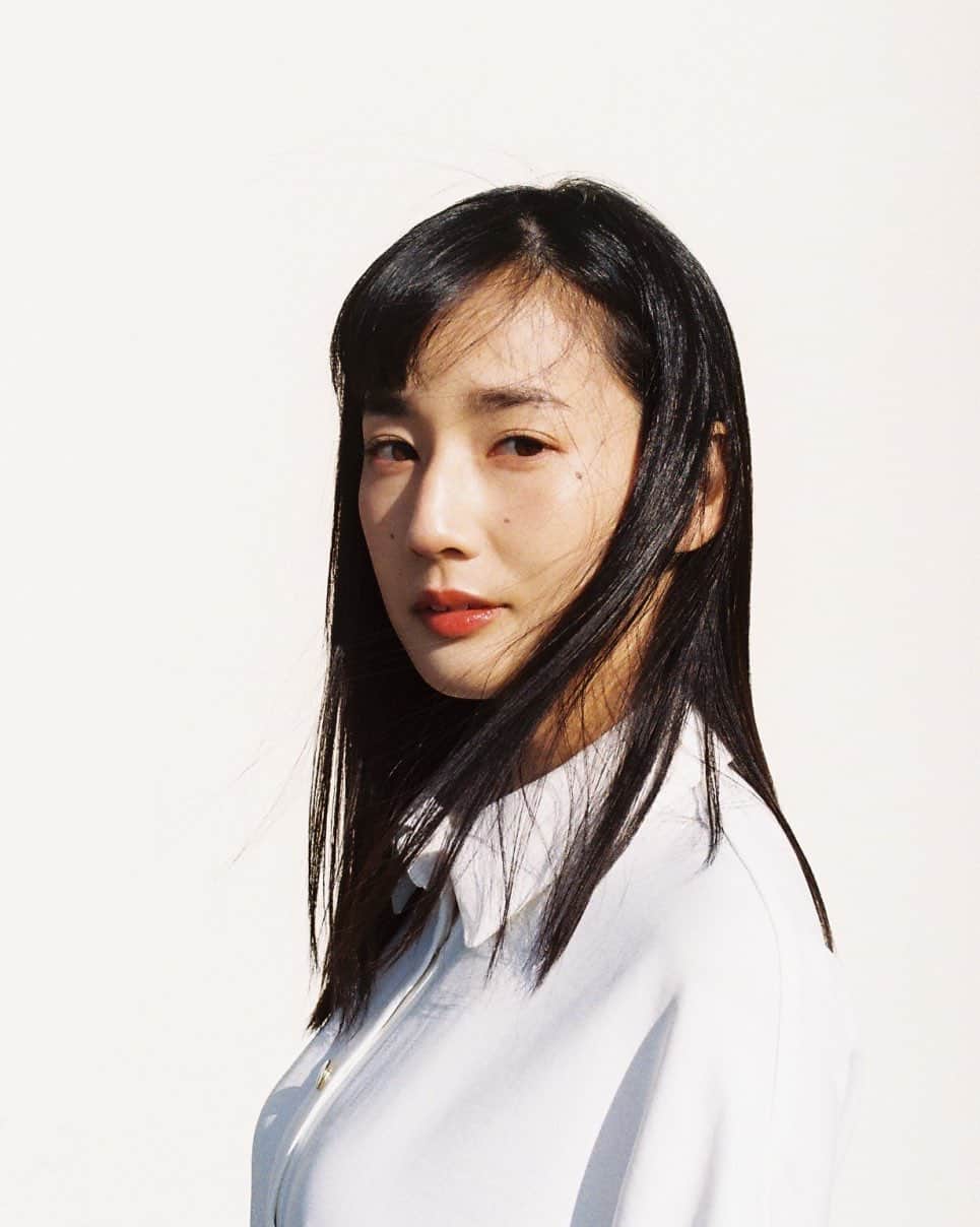 高嶋香帆のインスタグラム：「久しぶりにちゃんと撮影しました。 うん、楽しいねぇ☺️  とても強い写真だねぇ☺️」