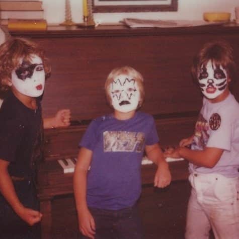 KISSさんのインスタグラム写真 - (KISSInstagram)「#FlashbackFriday: Thanks #KISSARMY for sharing your 1970's #KISSMemories. AWESOME!  Show us your oldest personal #KISS related photo! www.kissonline.com/letters」2月13日 0時15分 - kissonline