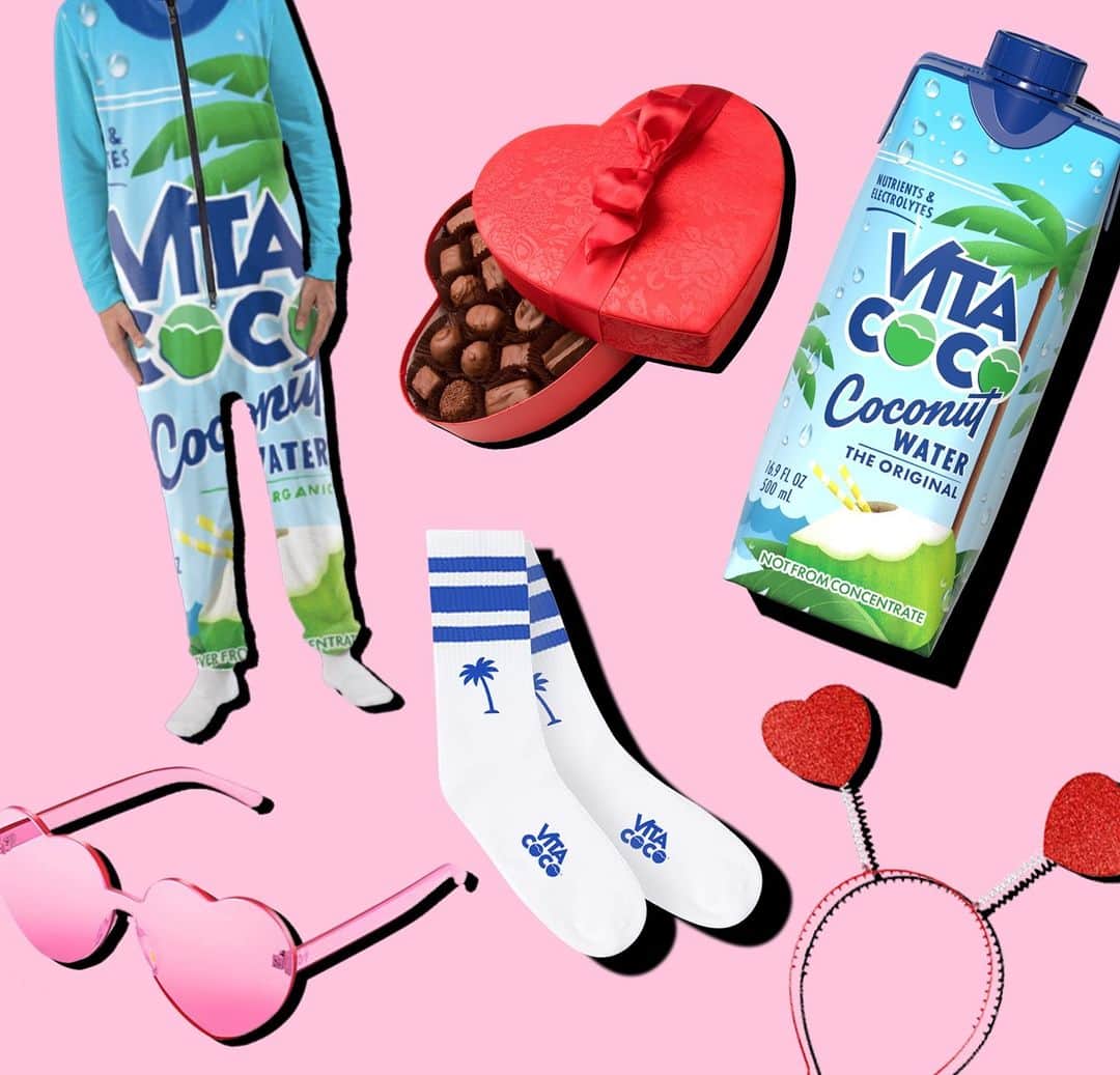 Vita Coco Coconut Waterのインスタグラム：「GIVEAWAY!   Like our hangover kit, but Valentine's Day edition. Need some to snuggle with? Throw on the onesie and socks, you'll be cozy as ever. Want to serve some V-Day looks? Put on the heart headband and sunglasses. Craving candy? Got you covered. Still hungry after candy? We'll even send you a gift-card so you can get takeout on us. So basically, we are your Valentine. You're welcome.   How to enter: Follow @vitacoco Tag your friend / crush / ex / anyone who think should win this. Bonus entries if you share this post on your stories  We will be selecting 2 winners. Both you and your tagged friend will receive a kit and onesie. US Residents only.」