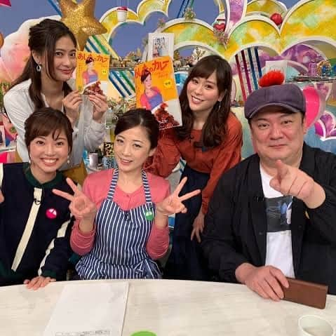 一条もんこさんのインスタグラム写真 - (一条もんこInstagram)「2/13（土）10時25分〜 NST新潟総合テレビ 『八千代コースター』リモート出演します。  バレンタインにおすすめの、超簡単スパイスチョコレートケーキをご紹介します♡ オーブン不用とは思えない本格的な味わいです。 新潟の皆さんへ愛を込めて♡ #八千代コースター#新潟総合テレビ#NST#情報番組#リモート出演#スパイスチョコ#スパイス料理#レシピ#出演#新潟をカレー県に#一条もんこ」2月13日 0時30分 - monko1215