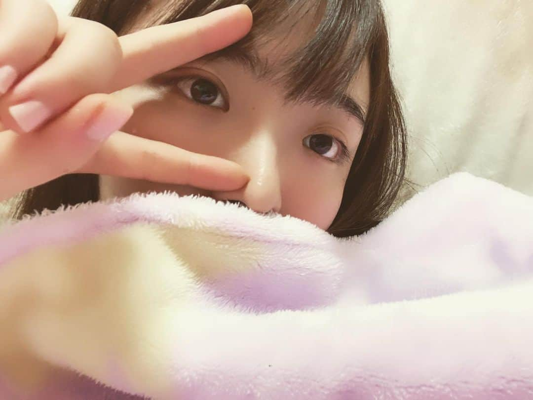 大森美優のインスタグラム：「バレンタインデーイプおめでとう🍫？🎁 おやすみなさい💤🌙 #おやすみなさい  #akb48」