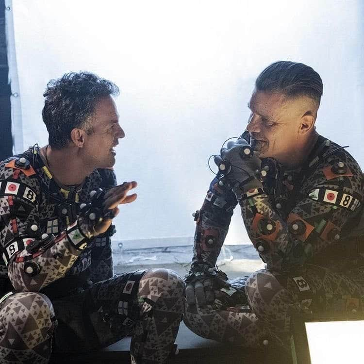 マーク・ラファロさんのインスタグラム写真 - (マーク・ラファロInstagram)「Somehow you remain impervious to the Man-Cancelling of the man-cancelling suit.  Happy birthday, @joshbrolin! 🎂」2月13日 0時58分 - markruffalo