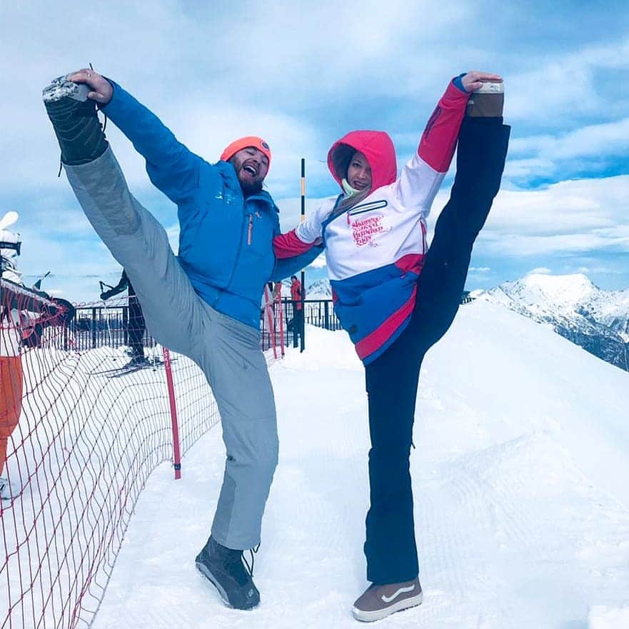 アレクセイ・ロゴノフのインスタグラム：「Пока ещё могу...  #АлексейРогонов #us2be2021 #БаклажановыйРайдер #РозаХутор #Сочи #воттакмогу #us2be  #us2behappy」