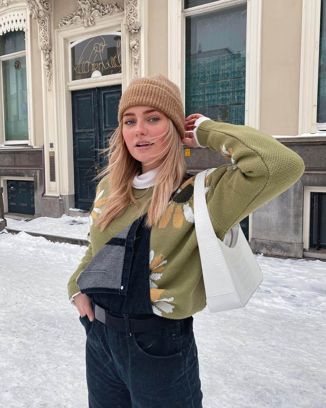 Marije Zuurveldさんのインスタグラム写真 - (Marije ZuurveldInstagram)「Zijn we al klaar met alle sneeuw posts? 😂」2月13日 1時37分 - marijezuurveld