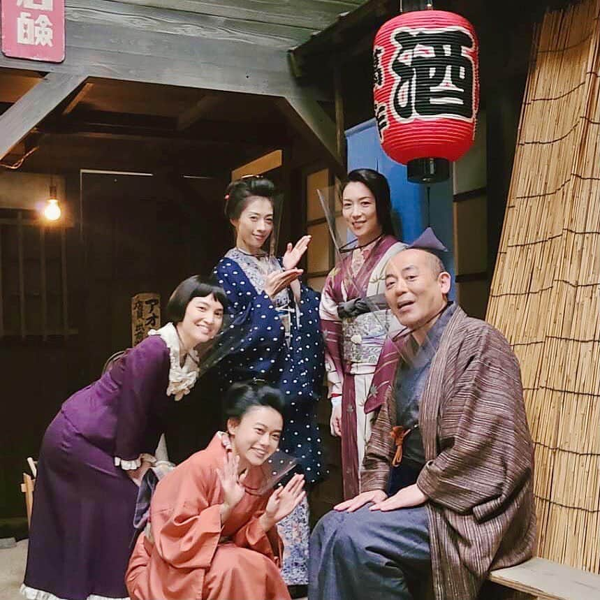 杉咲花さんのインスタグラム写真 - (杉咲花Instagram)「大大大好きな、千鳥さん、若村さん。 いつも沢山、大切なことを教えてくれはりました。 またお会い出来て、ほんまに幸せだした。😭💐」2月13日 13時05分 - hanasugisaki