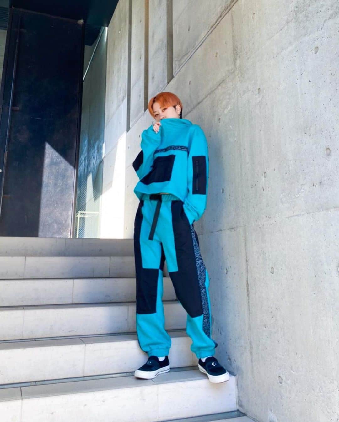 XGIRL_ootdのインスタグラム：「#xgirl_ootd @bubumin325 158cm X-girl NAGOYA STAFF ・ ---------------------------- ・ ▪️SWEAT × NYLON HOODIE ¥13,000+tax (SIZE S) ▪️ SWEAT × NYLON LOUNGE PANTS ¥13,000+tax(SIZE S)  ・ ---------------------------- #xgirl #xgirljp #xgirlus #エックスガール」